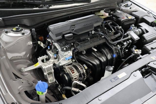 2026 Hyundai ELANTRA Limited IVT