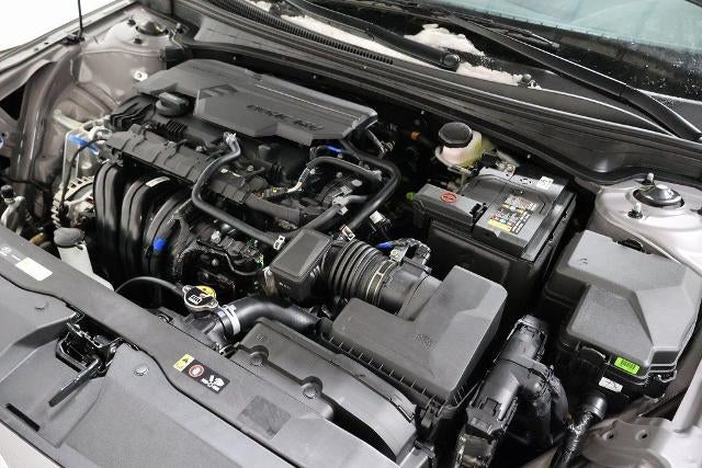 2026 Hyundai ELANTRA Limited IVT