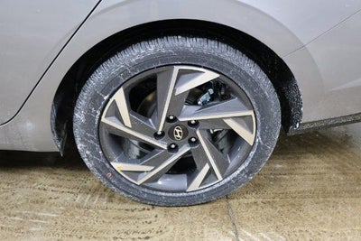 2026 Hyundai ELANTRA Limited IVT