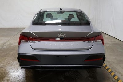 2026 Hyundai ELANTRA Limited IVT