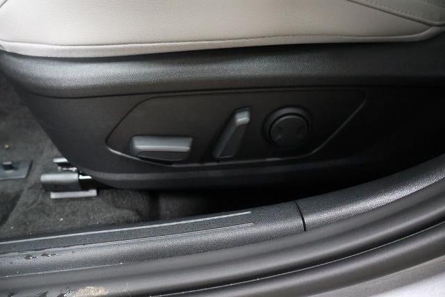 2026 Hyundai ELANTRA Limited IVT