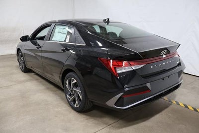 2026 Hyundai ELANTRA Limited Sedan