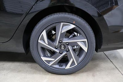 2026 Hyundai ELANTRA Limited Sedan