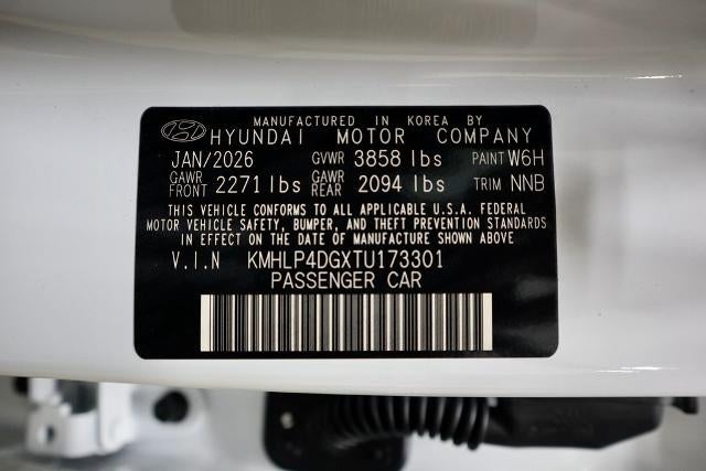 2026 Hyundai ELANTRA Limited IVT