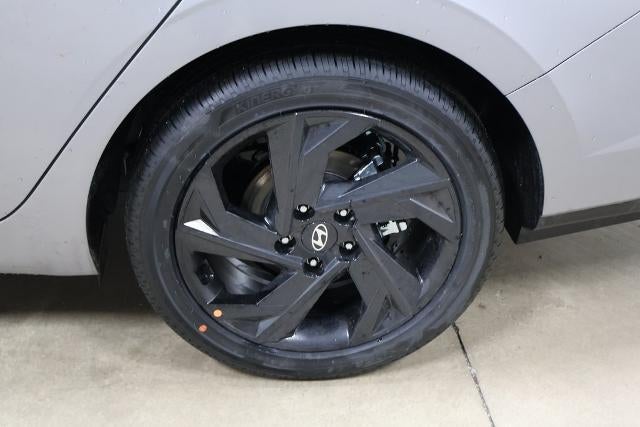 2026 Hyundai ELANTRA SEL Sport Premium IVT