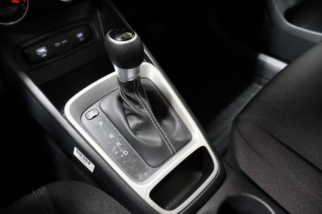 2026 Hyundai VENUE SE FWD