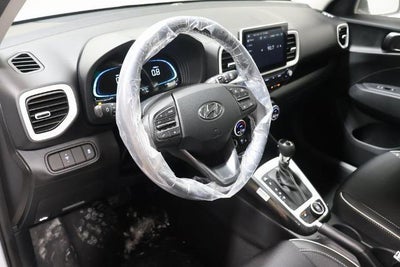 2026 Hyundai VENUE SEL FWD W/Two-Tone Roof