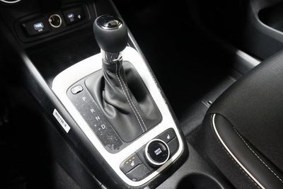 2026 Hyundai VENUE SEL FWD W/Two-Tone Roof