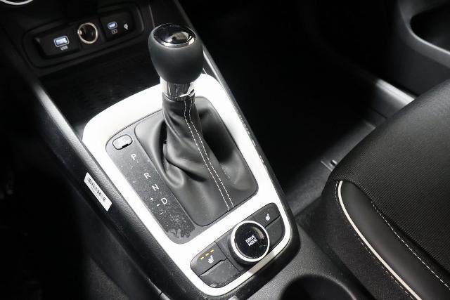 2026 Hyundai VENUE SEL FWD W/Two-Tone Roof