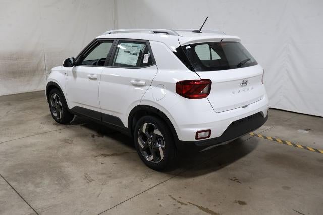 2026 Hyundai VENUE SEL FWD