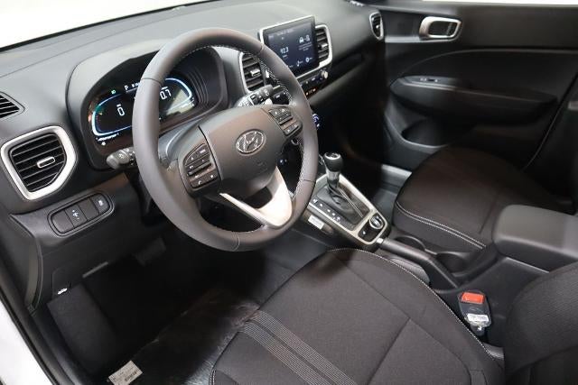 2026 Hyundai VENUE SEL FWD W/Two-Tone Roof