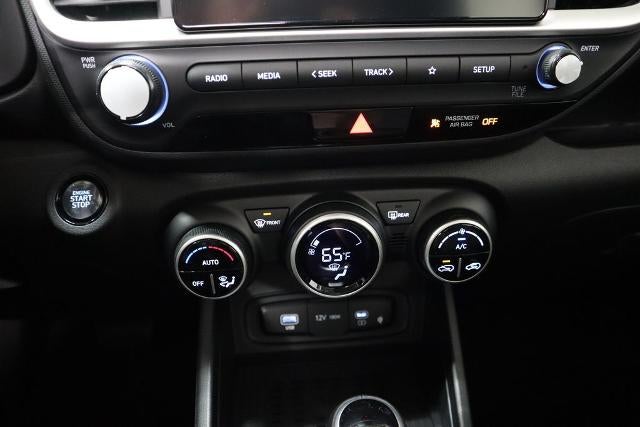 2026 Hyundai VENUE SEL FWD W/Two-Tone Roof