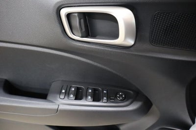 2026 Hyundai VENUE SEL FWD W/Two-Tone Roof