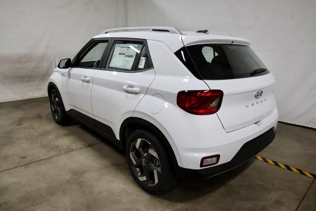 2026 Hyundai VENUE SEL FWD