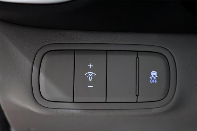 2025 Hyundai VENUE SEL IVT