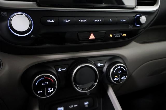 2025 Hyundai VENUE SEL IVT