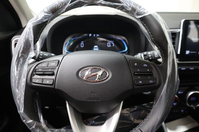 2026 Hyundai VENUE SEL FWD