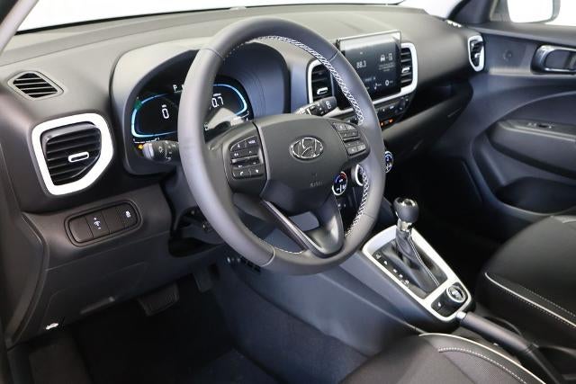 2026 Hyundai VENUE SEL FWD W/Two-Tone Roof
