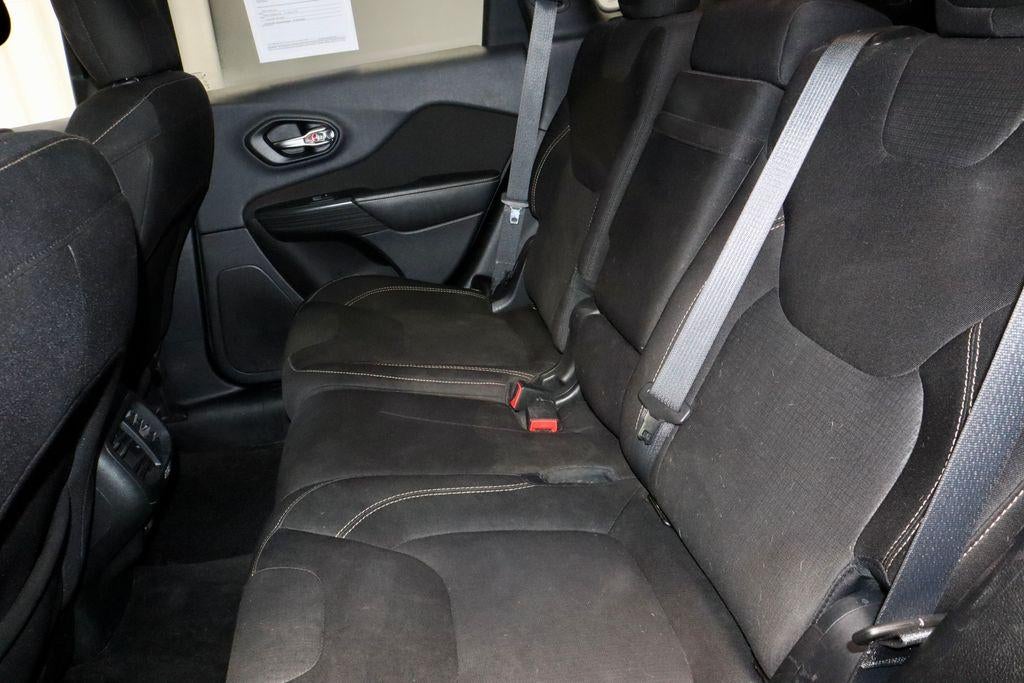 2016 Jeep Cherokee Altitude