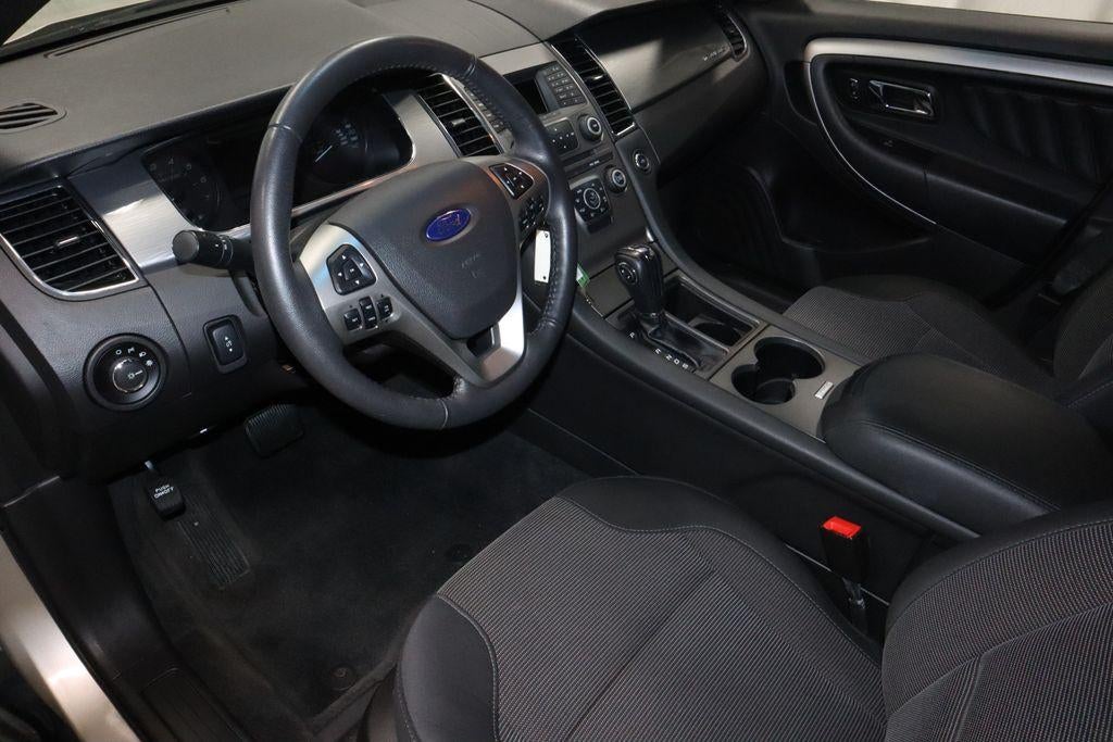 2018 Ford Taurus SEL