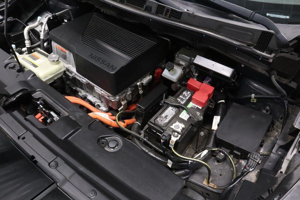 2018 Nissan LEAF SL