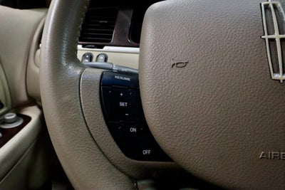 2011 Lincoln Town Car Signature Limited