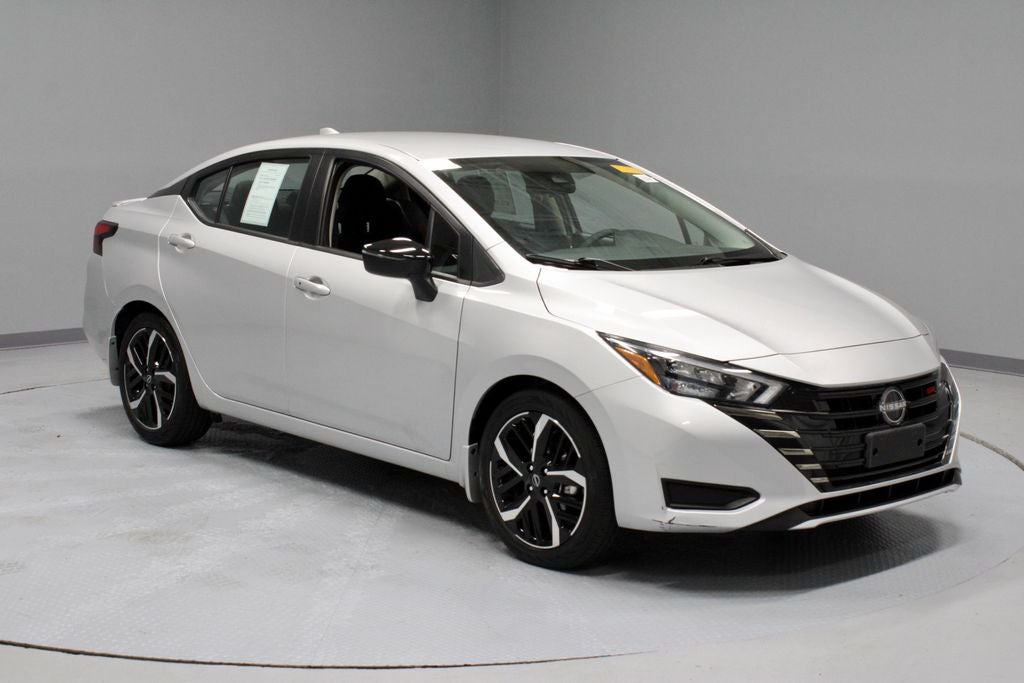 2023 Nissan Versa SR