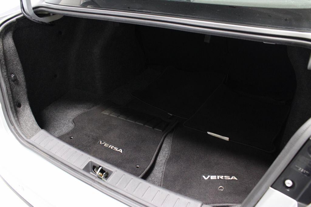 2023 Nissan Versa SR