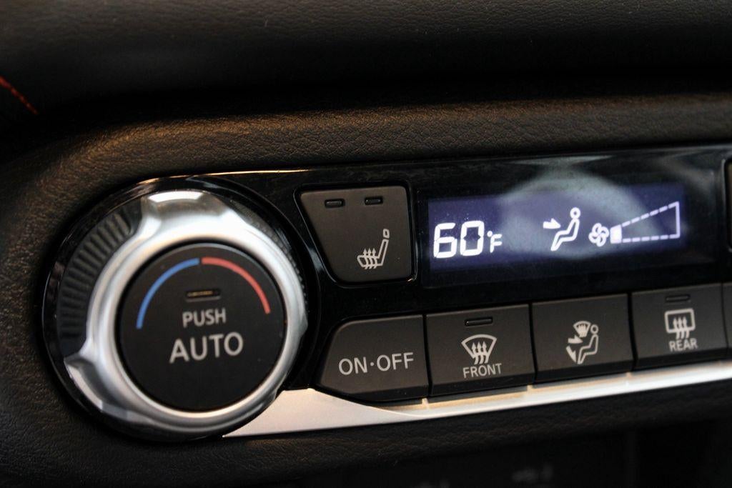 2023 Nissan Versa SR