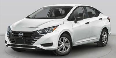 2023 Nissan Versa SR