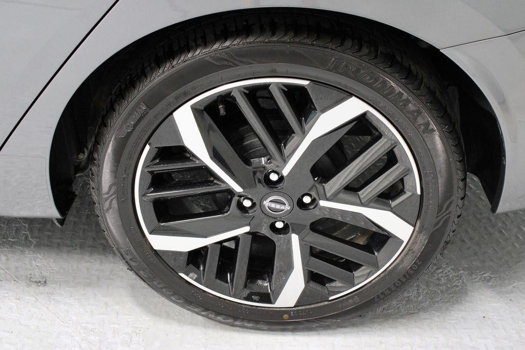 2024 Nissan Versa SR