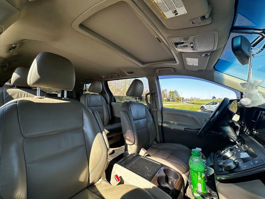 2015 Toyota Sienna XLE