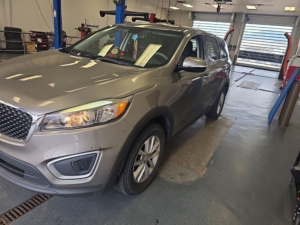 2017 Kia Sorento L