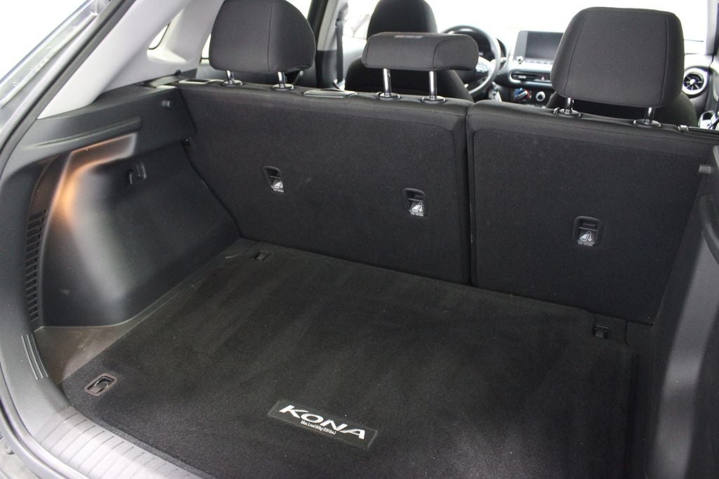 2022 Hyundai KONA SE