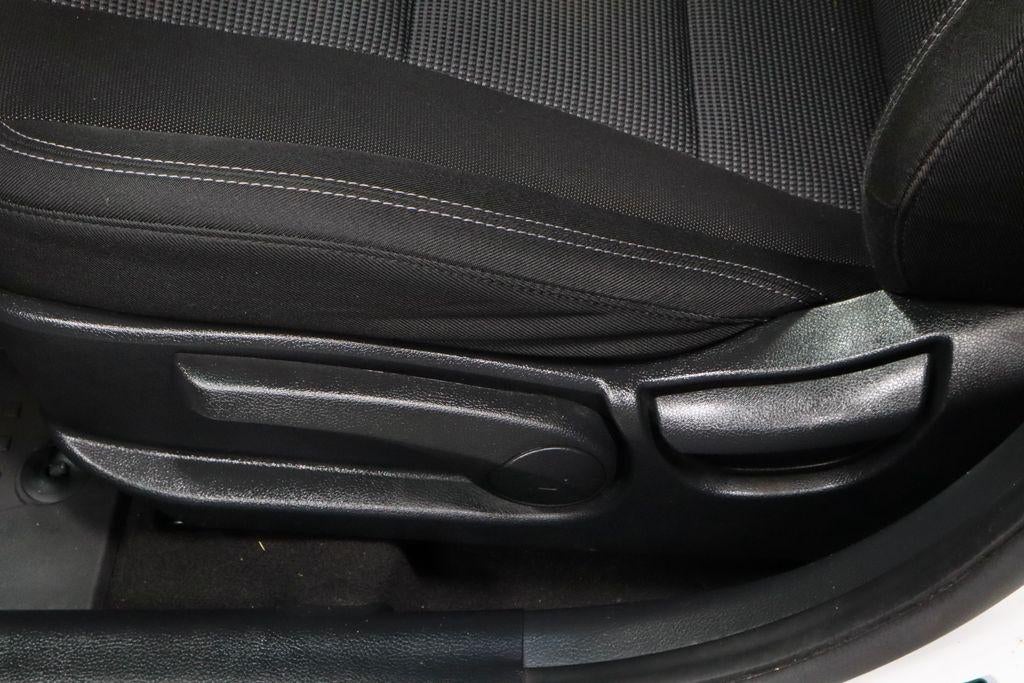 2017 Hyundai ELANTRA GT Base
