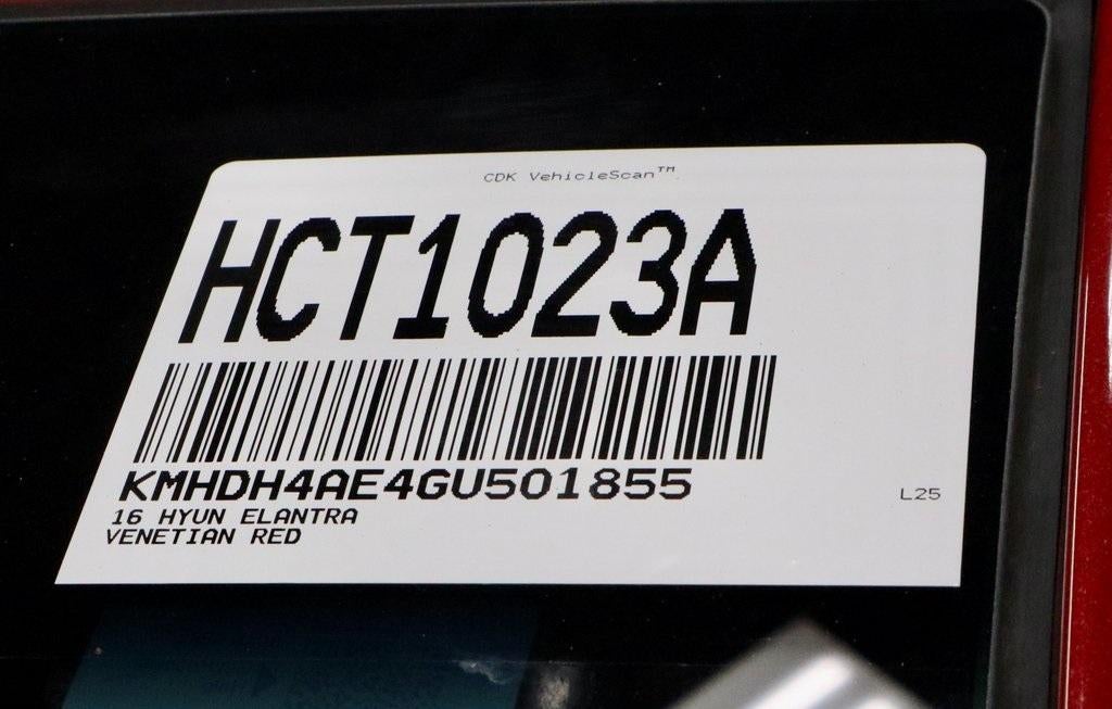 2016 Hyundai ELANTRA SE