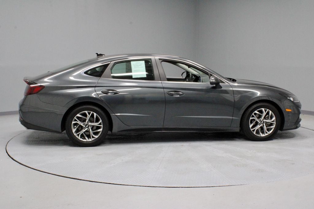 2022 Hyundai SONATA SEL