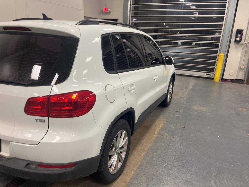 2018 Volkswagen Tiguan Limited Base