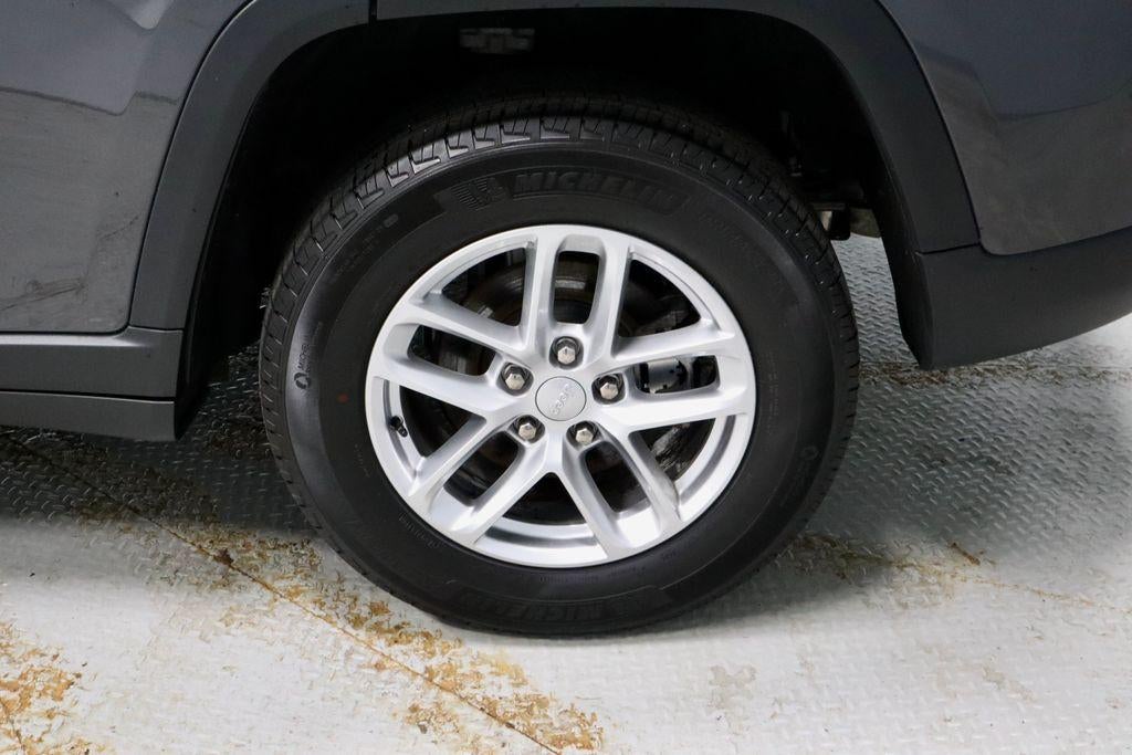 2024 Jeep Grand Cherokee Laredo X 4x4