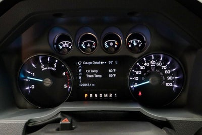 2016 Ford Super Duty F-350 SRW 4WD Crew Cab 6-3/4 Ft Box XLT