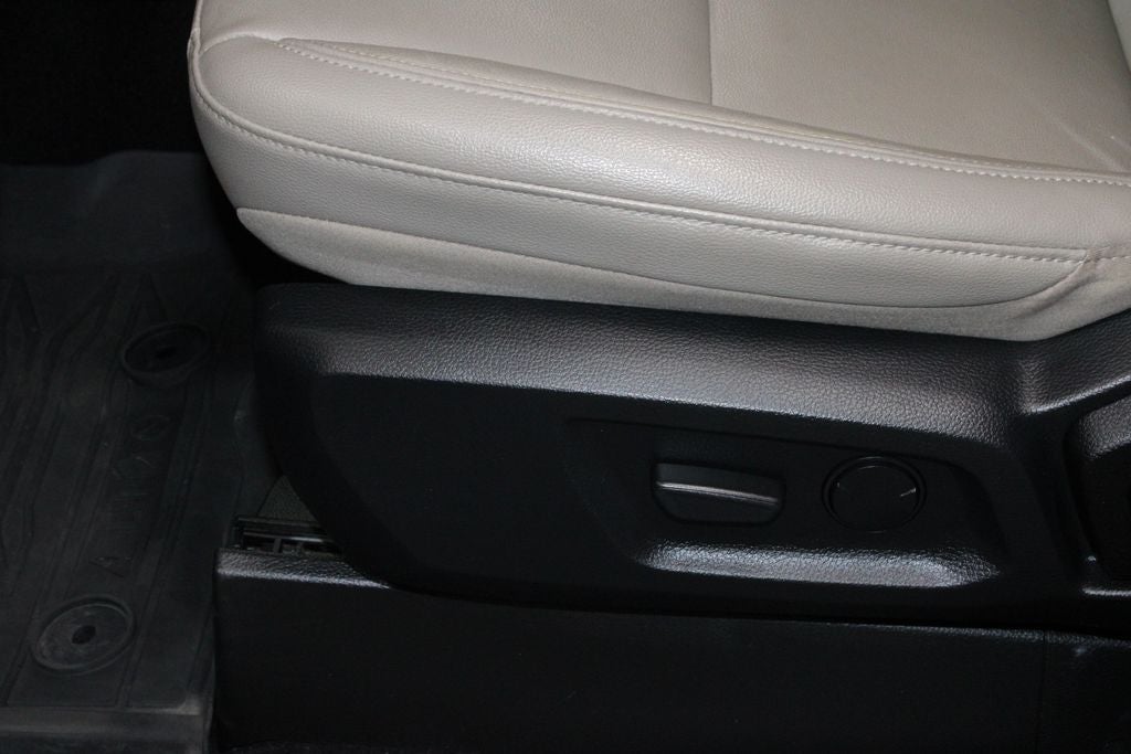2022 Ford Ranger LARIAT 4WD SuperCrew 5' Box