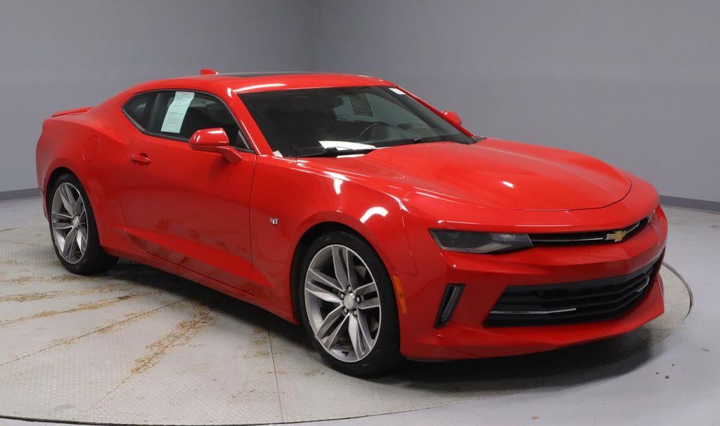 2018 Chevrolet Camaro 2dr Coupe 1LT
