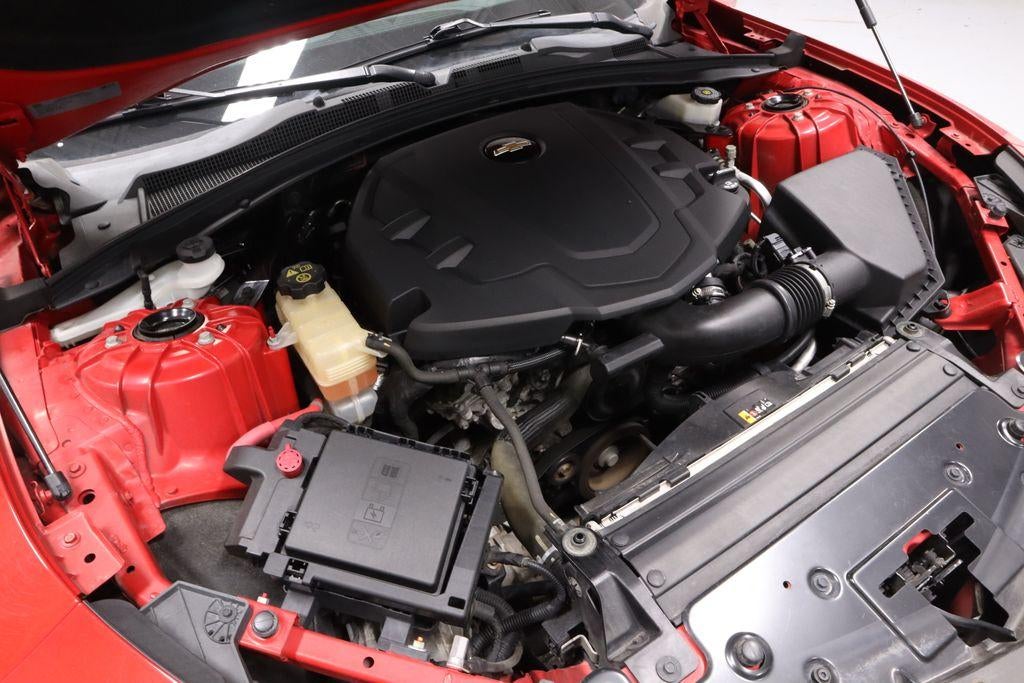 2018 Chevrolet Camaro 2dr Coupe 1LT