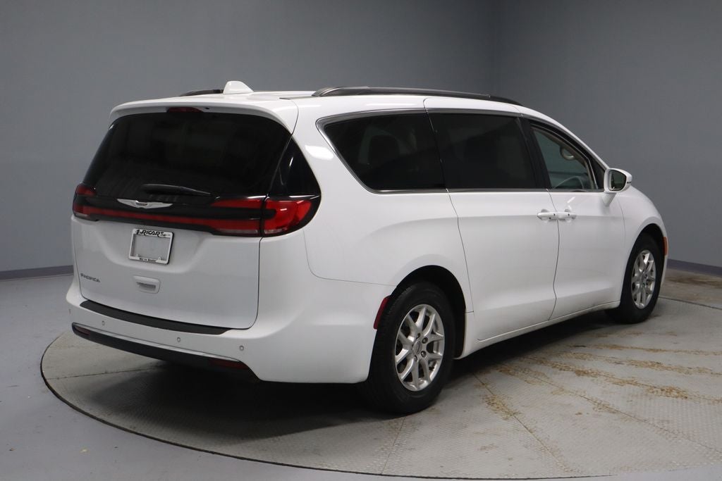 2022 Chrysler Pacifica Touring L FWD