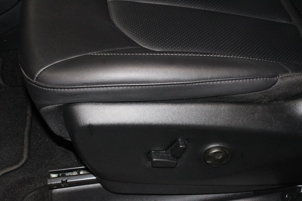2025 Chrysler Pacifica Select FWD