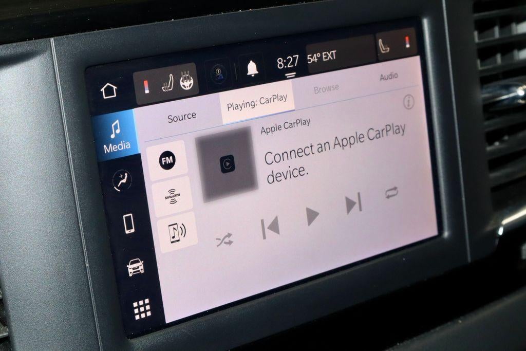 2023 Chrysler Voyager LX FWD