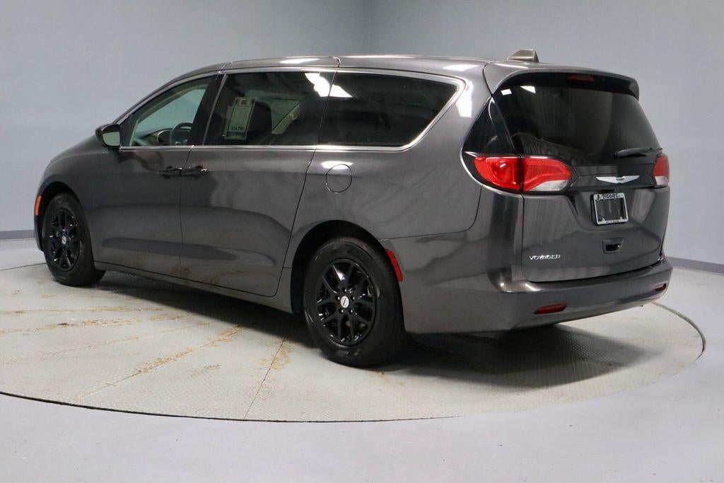 2023 Chrysler Voyager LX FWD