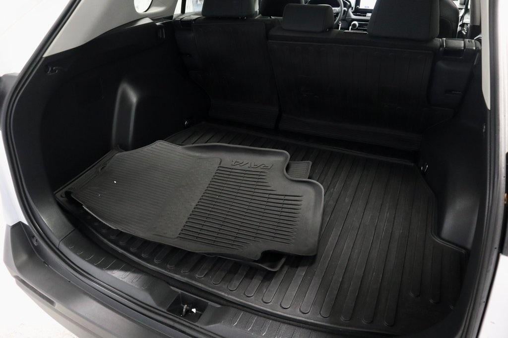 2025 Toyota RAV4 LE AWD (Natl)