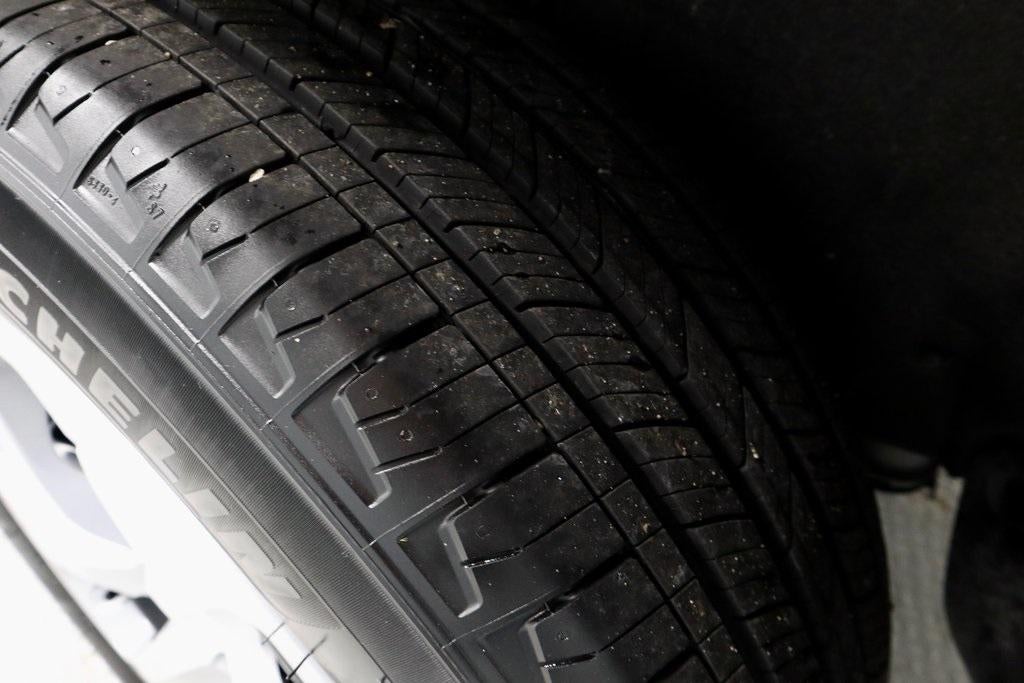 2025 Toyota RAV4 LE AWD (Natl)