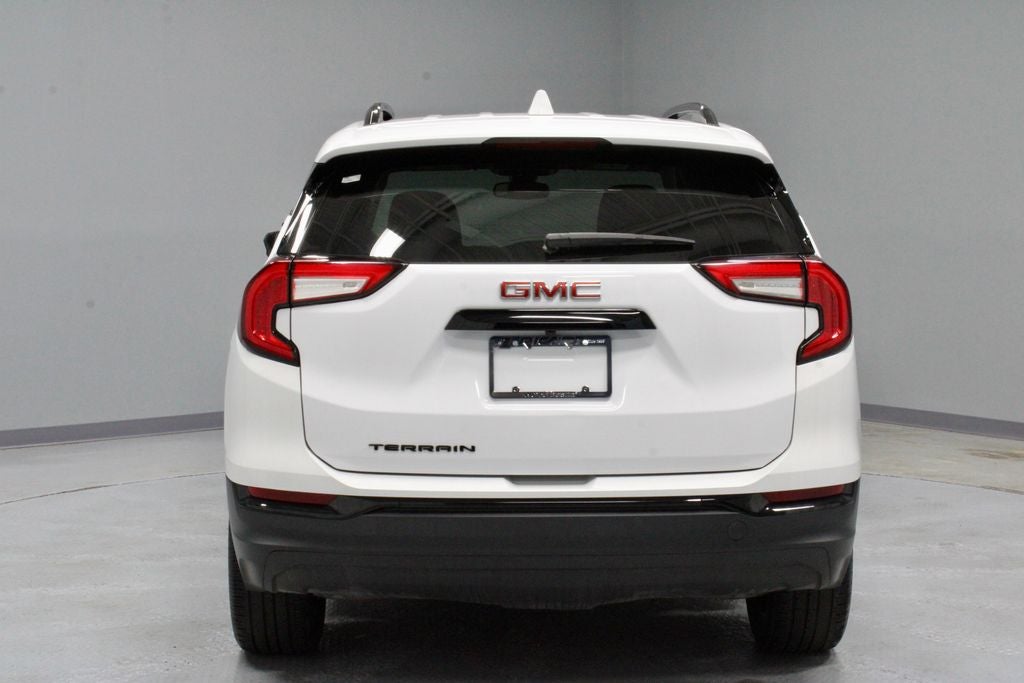 2024 GMC Terrain FWD 4dr SLE